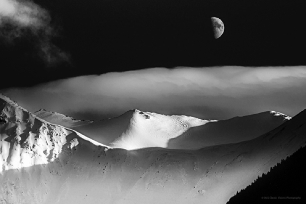 Moonrise B&W.jpg